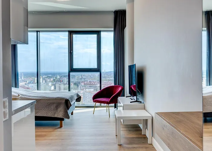 Hanza Tower Swimming Pool & 18 Floor Great View